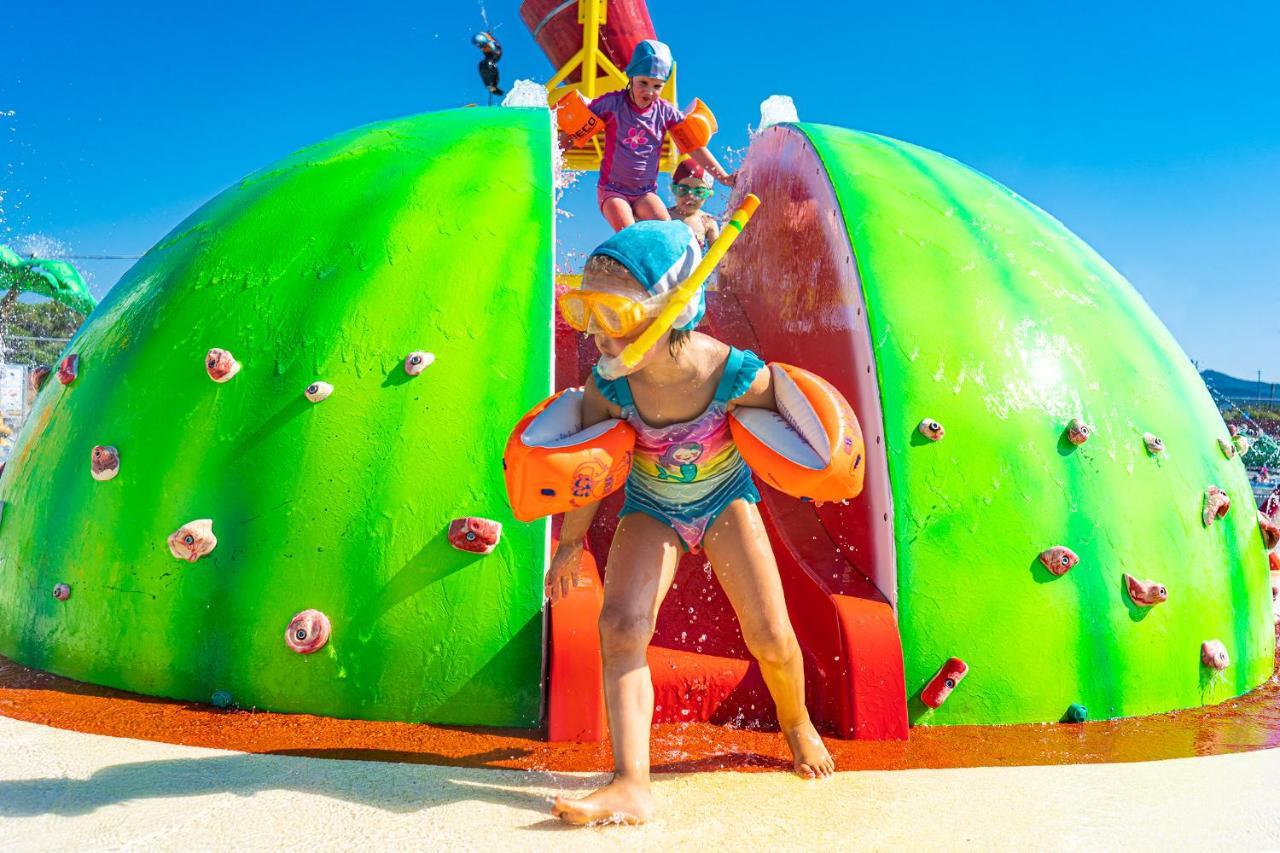 Camping Village Baia Blu La Tortuga Aglientu Buitenkant foto